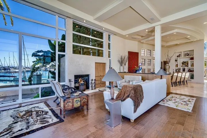 13 Green Turtle Road, Coronado, California 92118