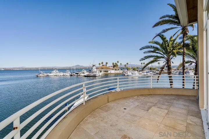 13 Green Turtle Road, Coronado, California 92118
