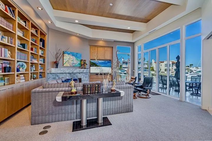 13 Green Turtle Road, Coronado, California 92118