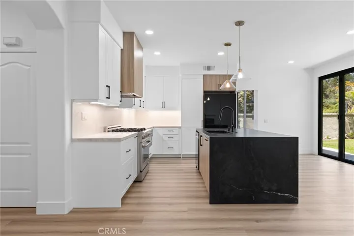988 S Creekview Lane, Anaheim Hills, California 92808