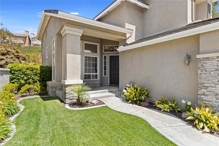 988 S Creekview Lane, Anaheim Hills, California 92808