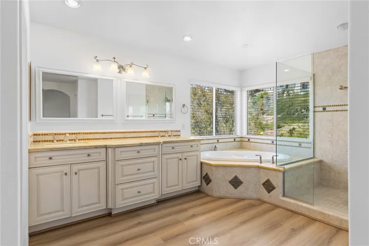 988 S Creekview Lane, Anaheim Hills, California 92808