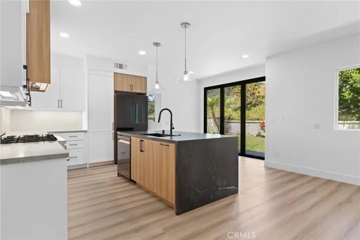 988 S Creekview Lane, Anaheim Hills, California 92808