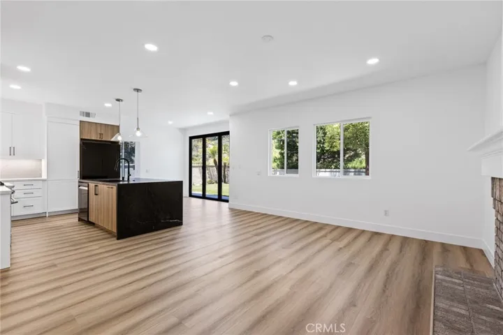 988 S Creekview Lane, Anaheim Hills, California 92808