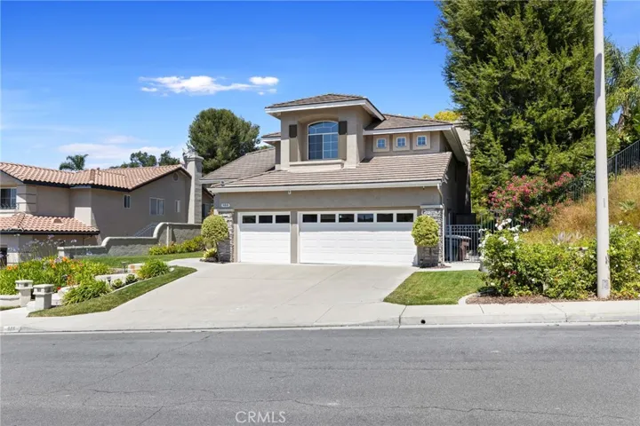 988 S Creekview Lane, Anaheim Hills, California 92808