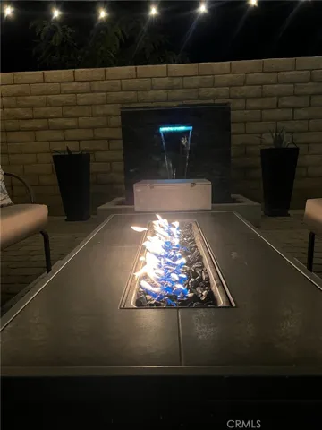 Fire pit on