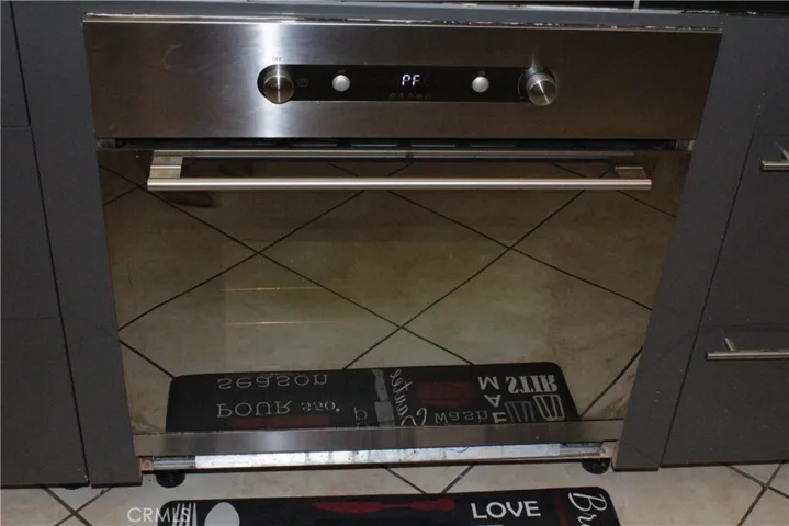 Oven