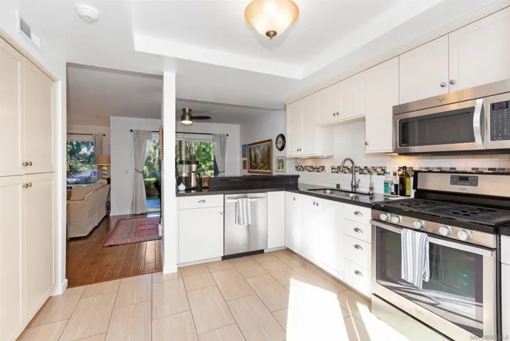 6776 Lambert Way, San Diego, California 92115