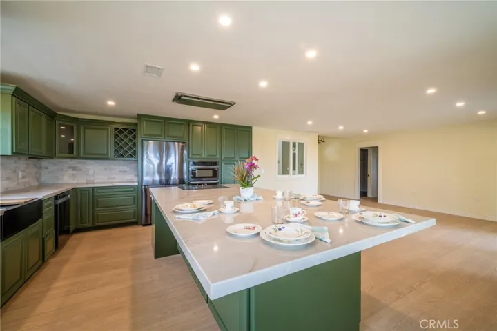 715 N Loop Drive, Camarillo, California 93010