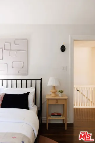 1056 S Mansfield Avenue, Los Angeles, California 90019