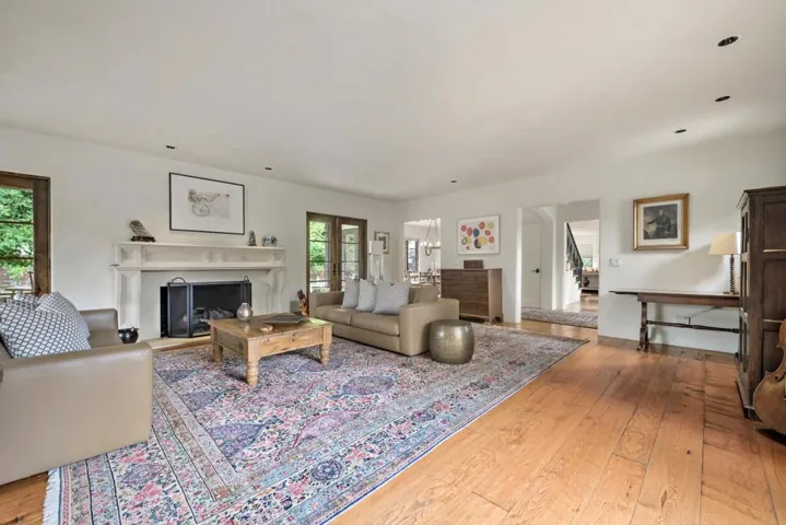 2158 Clayton Drive, Menlo Park, California 94025