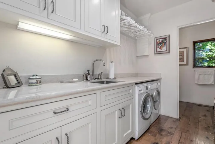 2158 Clayton Drive, Menlo Park, California 94025