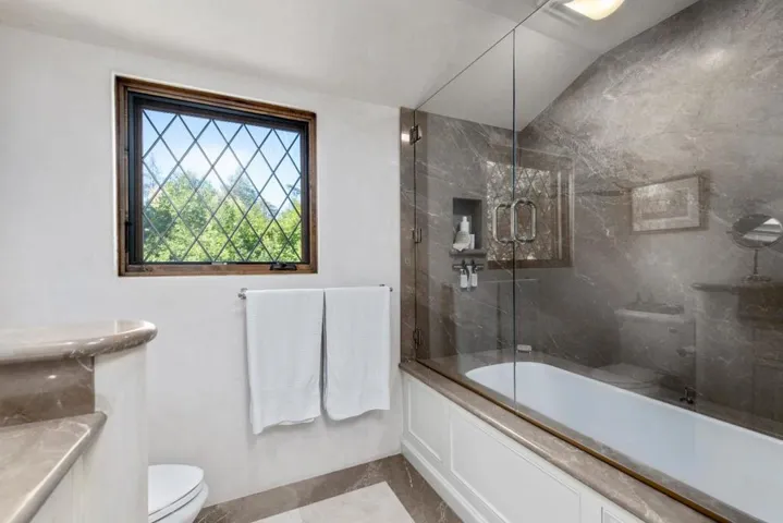 2158 Clayton Drive, Menlo Park, California 94025