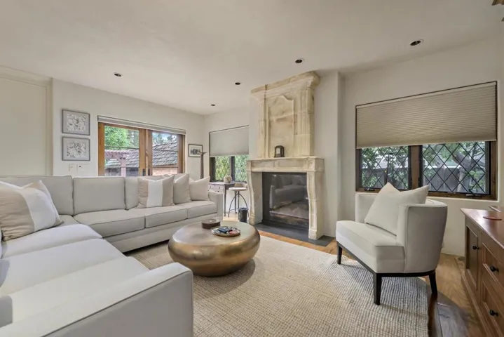 2158 Clayton Drive, Menlo Park, California 94025