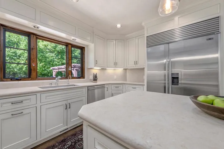 2158 Clayton Drive, Menlo Park, California 94025