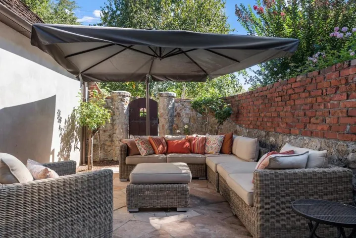 2158 Clayton Drive, Menlo Park, California 94025