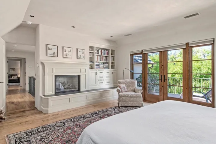 2158 Clayton Drive, Menlo Park, California 94025