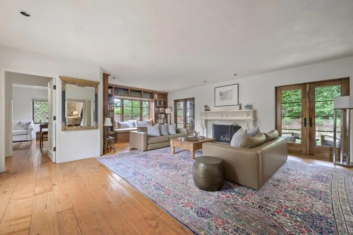 2158 Clayton Drive, Menlo Park, California 94025