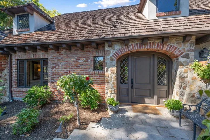 2158 Clayton Drive, Menlo Park, California 94025