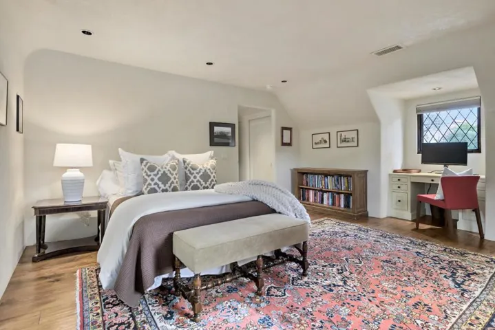 2158 Clayton Drive, Menlo Park, California 94025