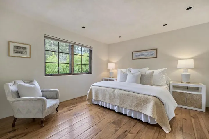 2158 Clayton Drive, Menlo Park, California 94025