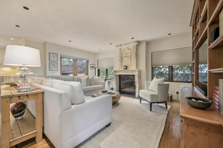 2158 Clayton Drive, Menlo Park, California 94025
