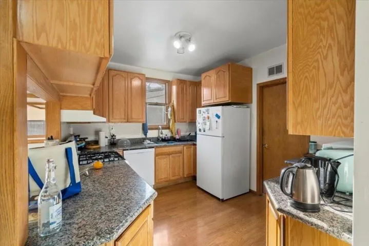 412 Leland Avenue, Palo Alto, California 94306