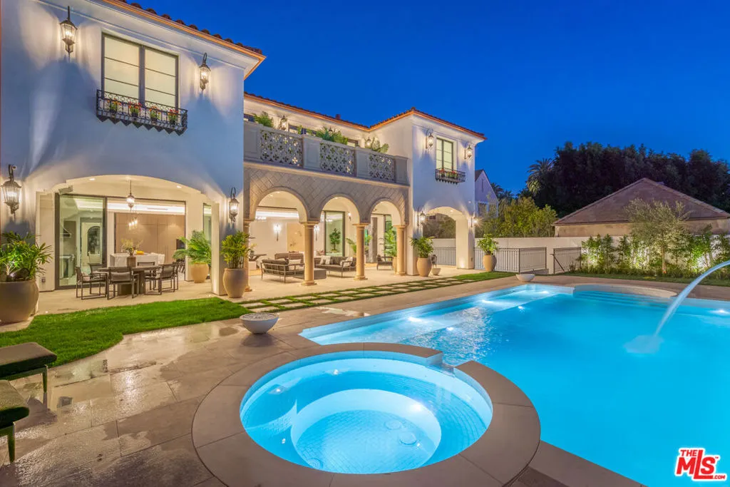 611 N Hillcrest Road, Beverly Hills, California 90210, 7 Bedrooms Bedrooms, ,7 BathroomsBathrooms,Residential,For Sale,Hillcrest,24350299