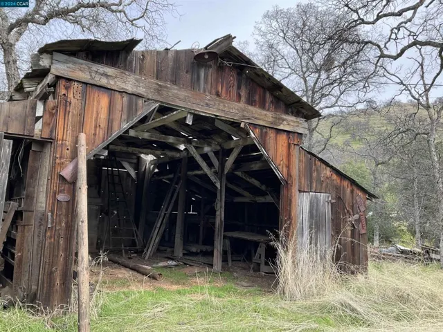 3025 Old Highway, Catheys Valley, California 95306-9708