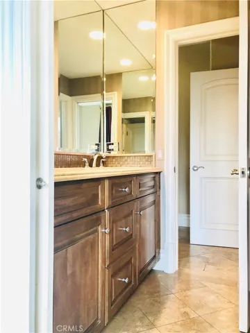 809 Spirit, Costa Mesa, California 92626