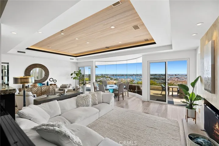 1535 Dolphin, Corona del Mar, California 92625