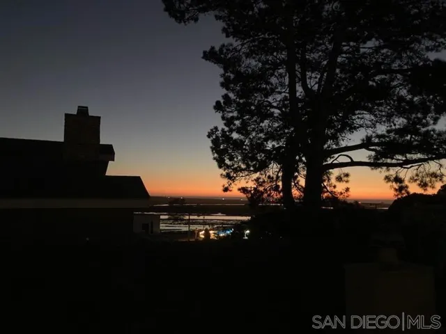 12757 Via Donada, Del Mar, California 92014
