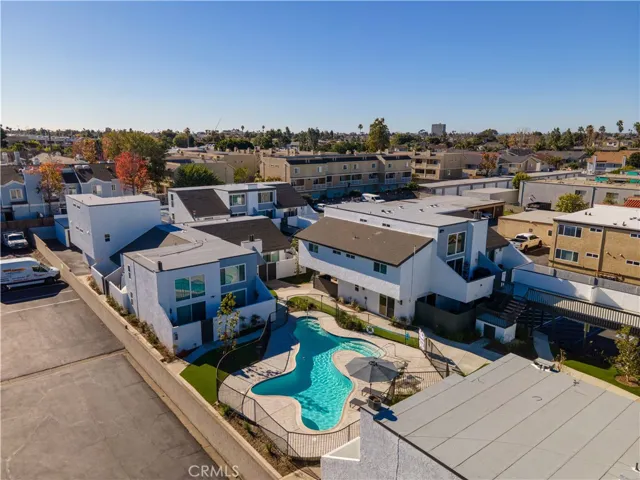 283 Avocado Street, Costa Mesa, California 92627