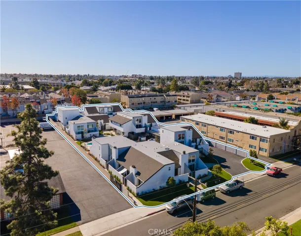 283 Avocado Street, Costa Mesa, California 92627