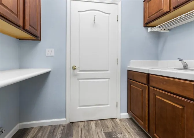 5435 W Buena Vista Avenue, Visalia, California 93291