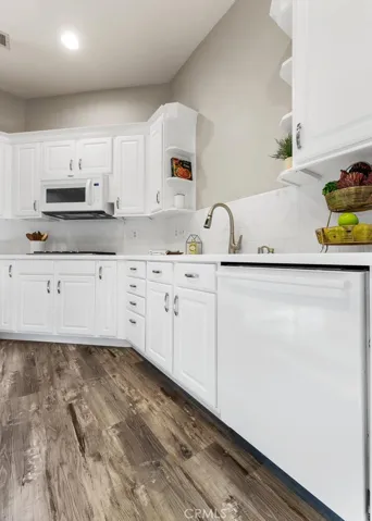 5435 W Buena Vista Avenue, Visalia, California 93291