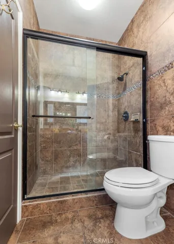 5435 W Buena Vista Avenue, Visalia, California 93291