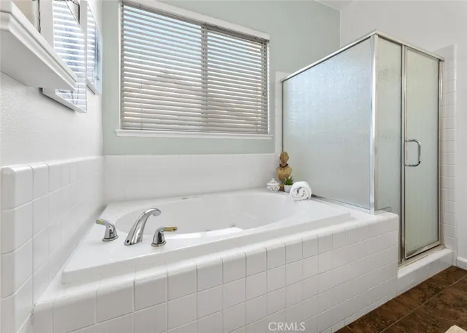 5435 W Buena Vista Avenue, Visalia, California 93291