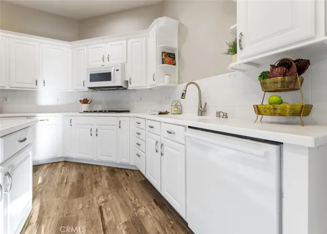 5435 W Buena Vista Avenue, Visalia, California 93291