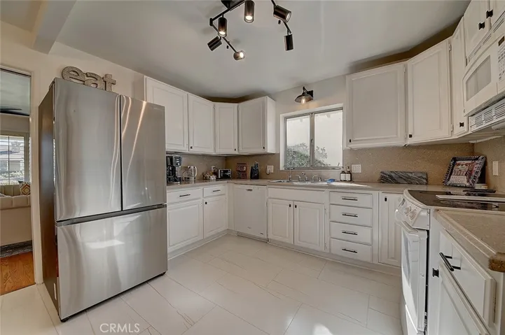 444 N Shattuck Place, Orange, California 92866