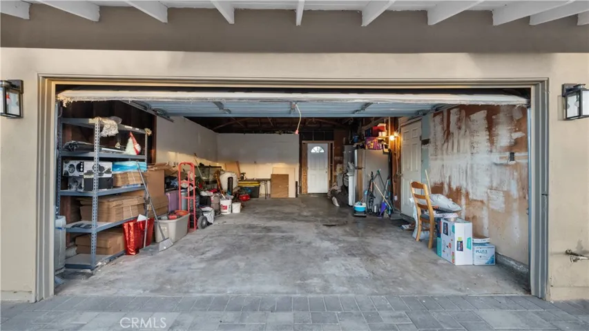 9752 Laramie Avenue, Chatsworth, California 91311