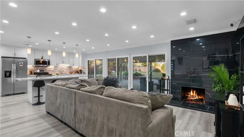 9752 Laramie Avenue, Chatsworth, California 91311