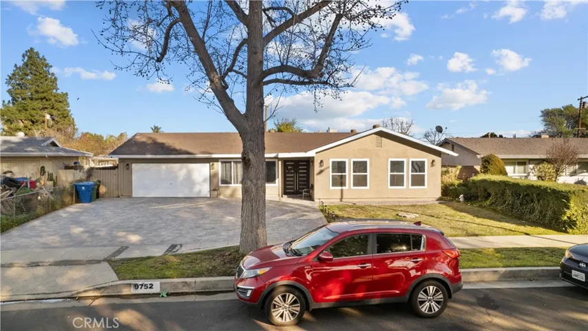 9752 Laramie Avenue, Chatsworth, California 91311