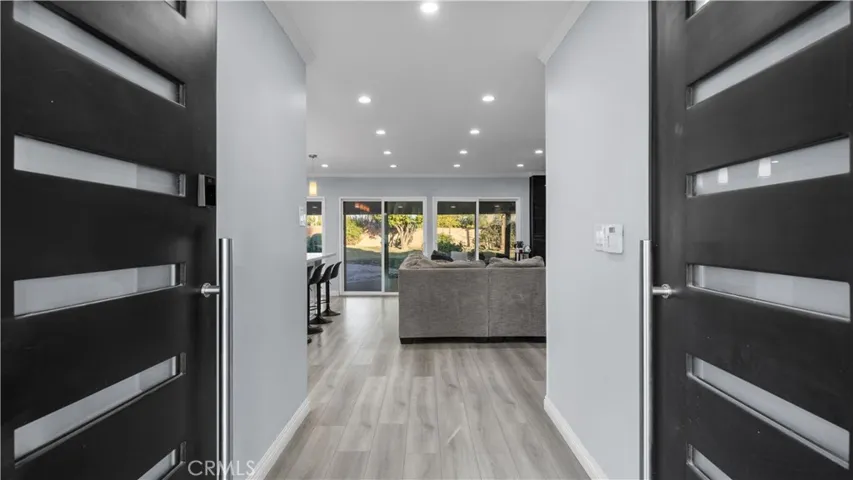 9752 Laramie Avenue, Chatsworth, California 91311