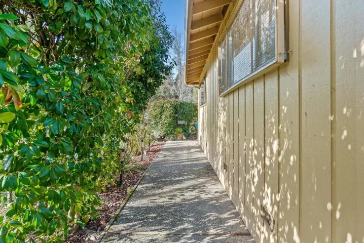 109 E Hilton Drive, Boulder Creek, California 95006