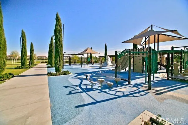 72 Thornhurst, Irvine, California 92620