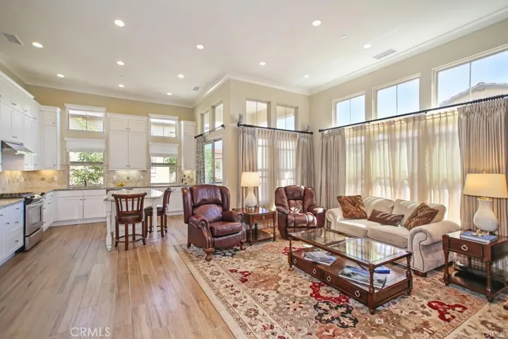 72 Thornhurst, Irvine, California 92620
