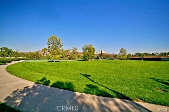 72 Thornhurst, Irvine, California 92620