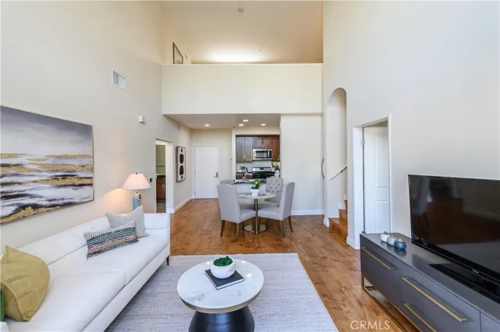 2423 Scholarship, Irvine, California 92612