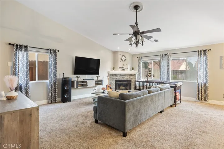 11909 Montague Avenue, Bakersfield, California 93312